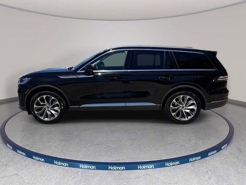 New 2026 Lincoln Aviator AWD image 7