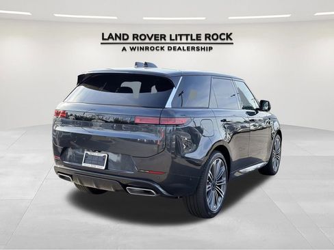 New 2026 Land Rover Range Rover Sport Dynamic SE image 2