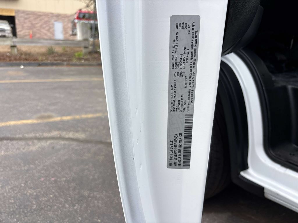 Used 2026 RAM ProMaster 2500 w/ Convenience Group FWD image 32