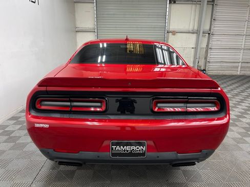 Used 2015 Dodge Challenger R/T Plus RWD image 10