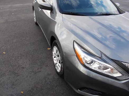 Used 2017 Nissan Altima 2.5 S image 10