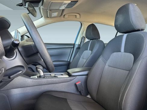 Used 2025 Nissan Sentra SV FWD image 5