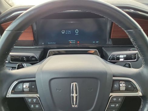 Used 2023 Lincoln Navigator Reserve image 9
