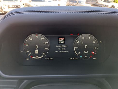 New 2026 Land Rover Defender 110 X-Dynamic SE AWD/4WD image 18