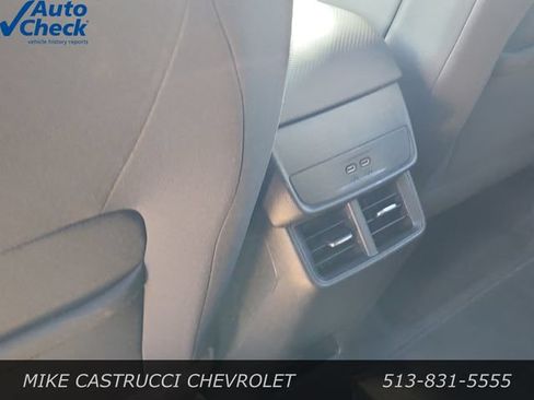 Used 2025 Chevrolet Equinox LT w/ Safety and Technology Package FWD image 13