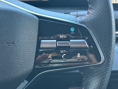 Certified 2023 Nissan Ariya FWD image 29