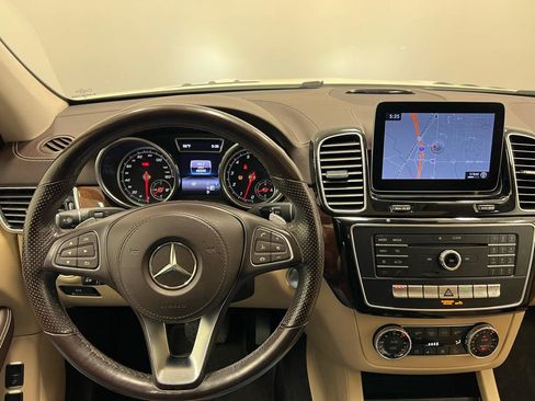 Used 2019 Mercedes-Benz GLS 450 4MATIC image 22