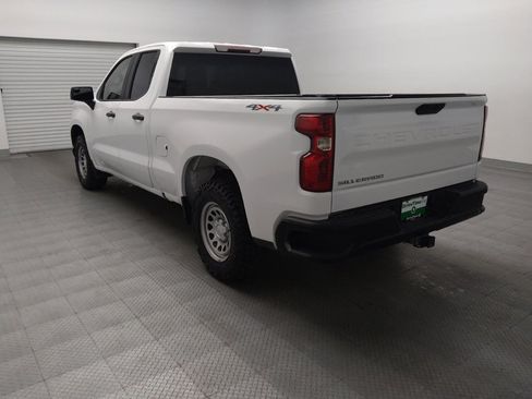 Used 2021 Chevrolet Silverado 1500 W/T w/ WT Value Package AWD/4WD image 5