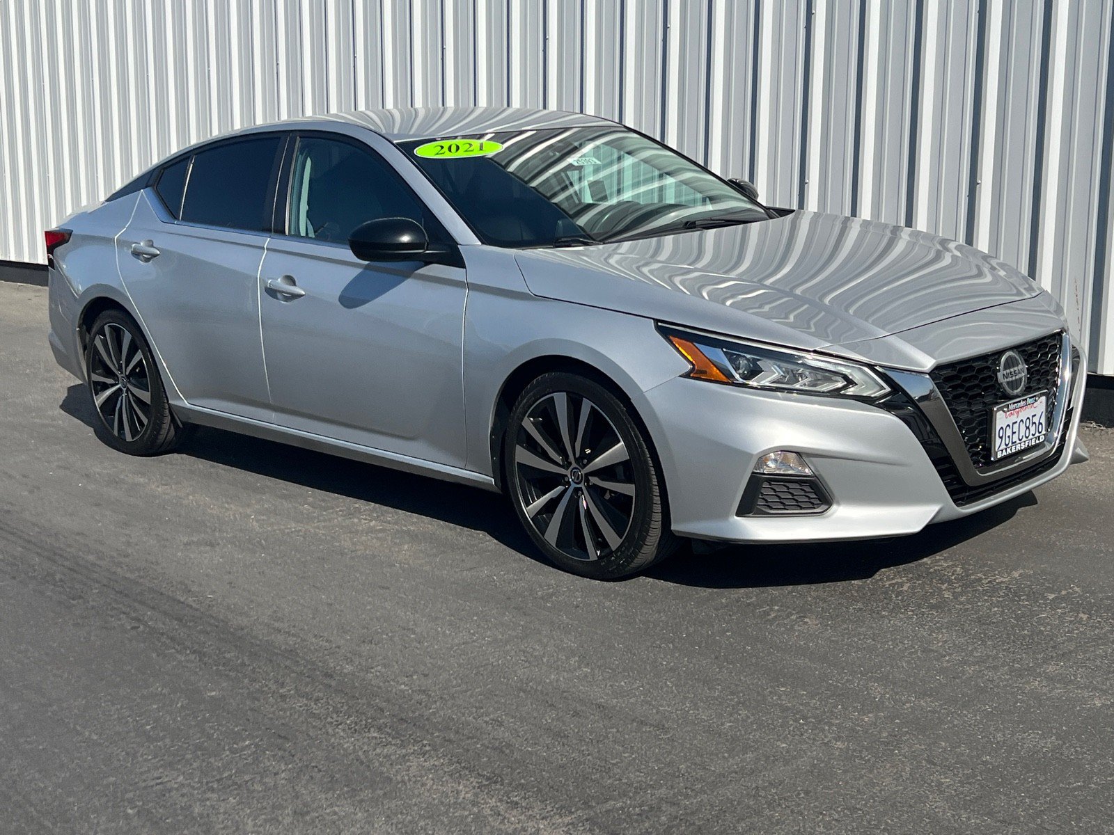 Used 2021 Nissan Altima 2.5 SR FWD image 8
