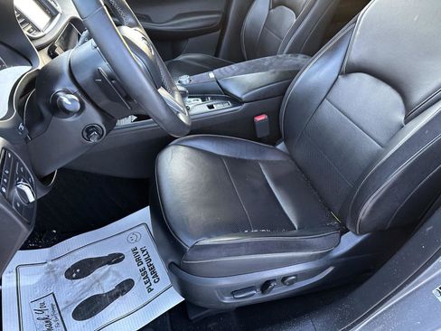 Used 2019 INFINITI QX50 Essential w/ Sensory Package image 24