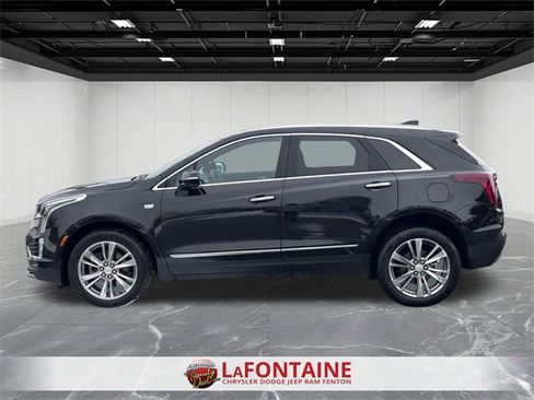 Used 2024 Cadillac XT5 Premium Luxury image 2
