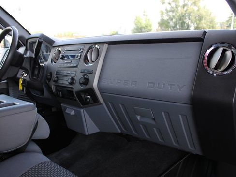 Used 2011 Ford F250 XLT w/ XLT Premium Pkg AWD/4WD image 15
