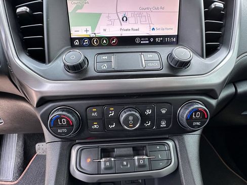 Used 2023 GMC Acadia AT4 w/ Technology Package AWD/4WD image 34