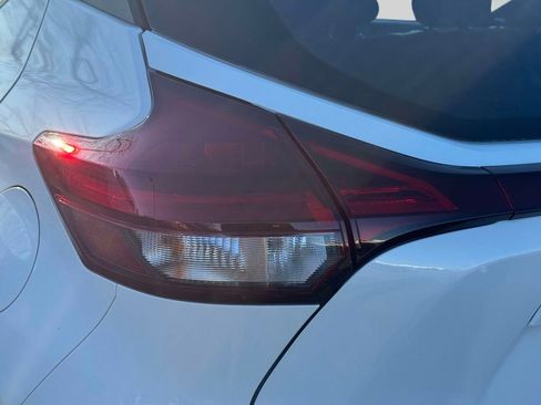 Used 2023 Nissan Kicks SV image 10