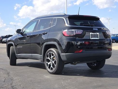 Used 2026 Jeep Compass Limited AWD/4WD image 21
