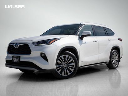 Used 2021 Toyota Highlander Platinum