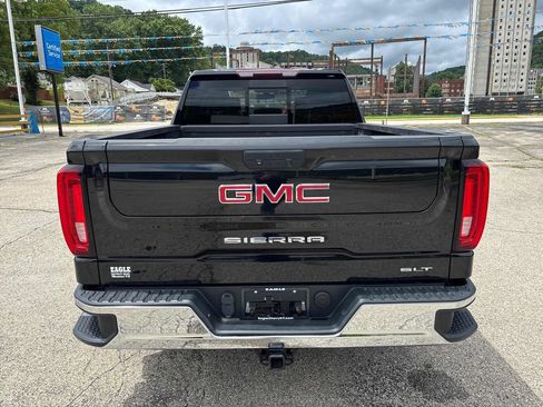 Used 2020 GMC Sierra 1500 SLT w/ SLT Convenience Package AWD/4WD image 4