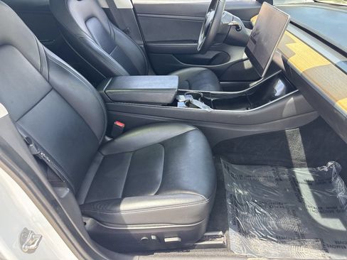 Used 2020 Tesla Model 3 RWD image 9