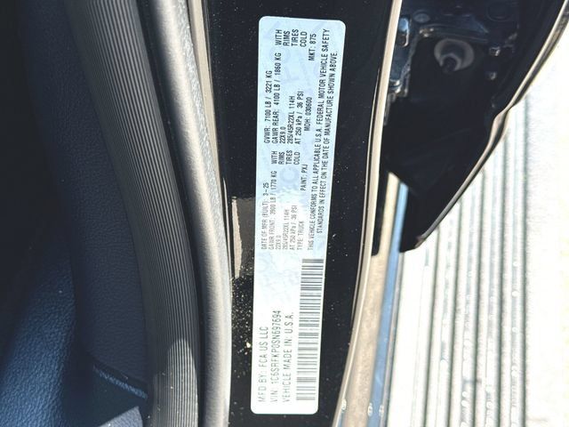 Used 2025 RAM 1500 Tungsten AWD/4WD image 35