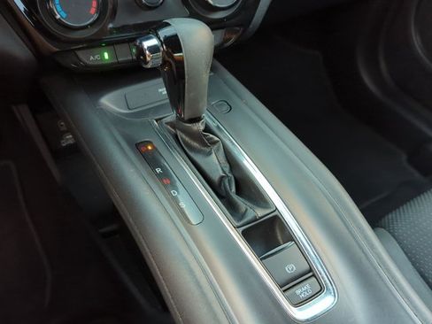 Used 2019 Honda HR-V Sport image 12
