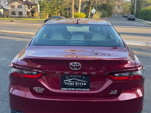 Used 2022 Toyota Camry LE w/ Cold Weather Package AWD/4WD image 4
