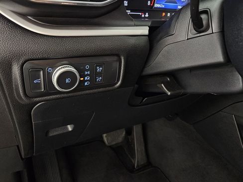 Used 2022 Ford Explorer XLT w/ Equipment Group 202A image 23