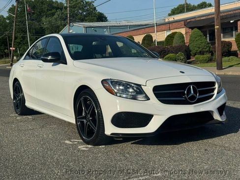 Used 2018 Mercedes-Benz C 300 4MATIC Sedan image 1