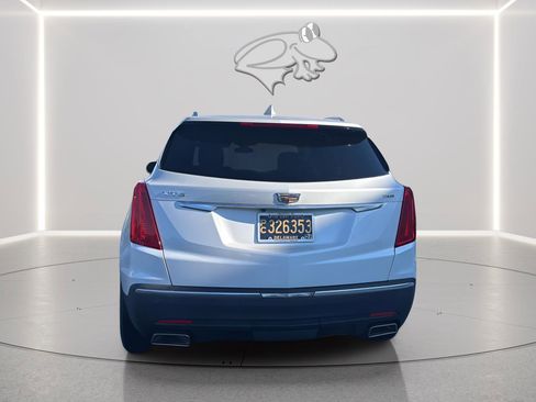 Used 2017 Cadillac XT5 Luxury w/ Driver Awareness Package image 7