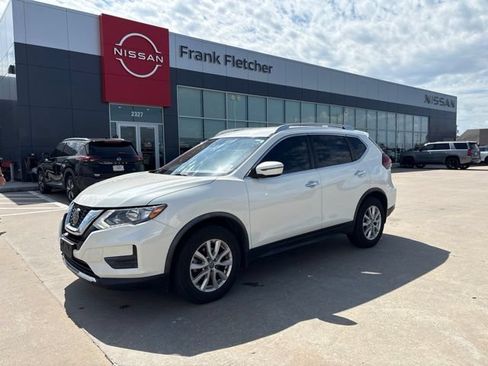 Certified 2020 Nissan Rogue SV FWD image 1