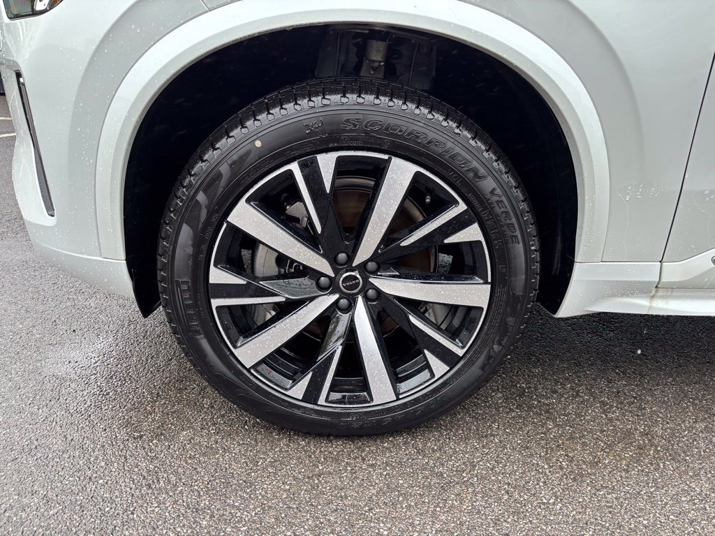 New 2026 Volvo XC90 B6 Core w/ Protection Package AWD/4WD image 9