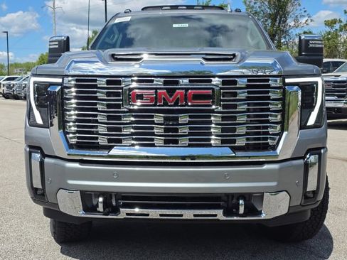 New 2026 GMC Sierra 2500 Denali w/ Denali Reserve Package AWD/4WD image 12