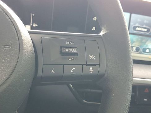 Used 2025 Nissan Kicks SV w/ SV Premium Package AWD/4WD image 23