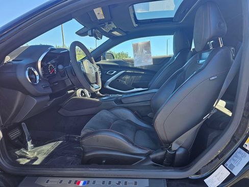 Used 2022 Chevrolet Camaro ZL1 RWD image 19