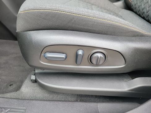 Used 2022 Chevrolet Equinox LT FWD image 18
