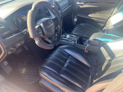 Used 2020 Chrysler 300 S image 6