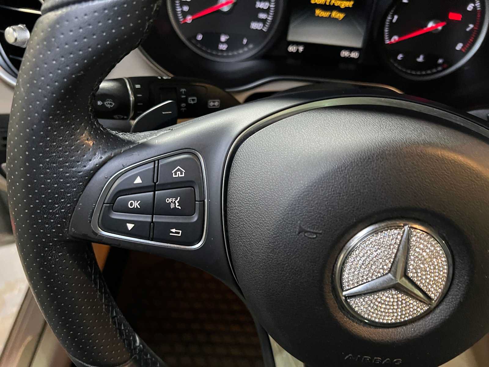 Certified 2018 Mercedes-Benz GLC 300 4MATIC image 30