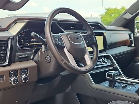Certified 2025 GMC Sierra 1500 Denali AWD/4WD image 11
