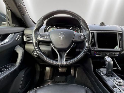 Used 2022 Maserati Levante GT AWD/4WD image 8