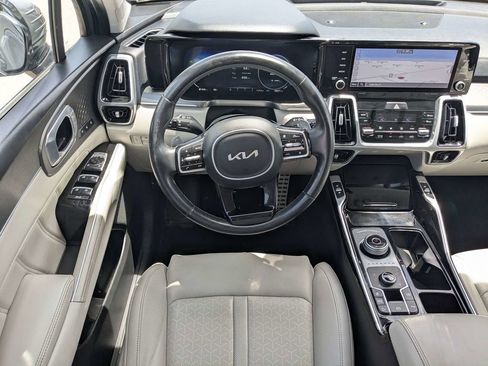 Used 2023 Kia Sorento SX Prestige w/ Panoramic Sunroof Package AWD/4WD image 16