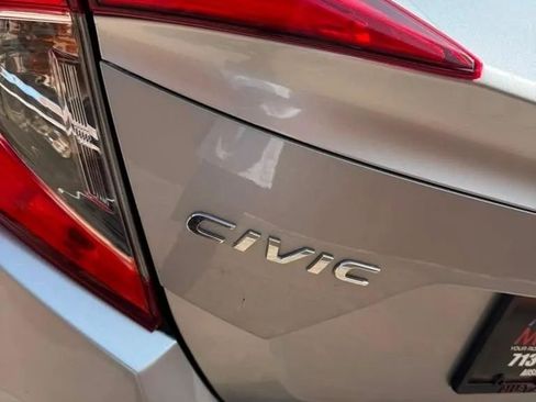 Used 2019 Honda Civic LX image 7