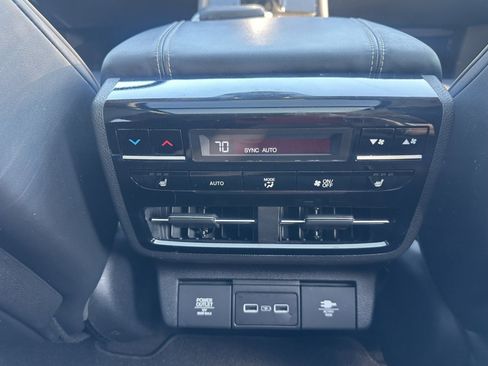 Used 2023 Acura MDX SH-AWD w/ Advance Package image 26