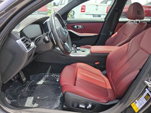 Used 2022 BMW 330i Sedan w/ M Sport Package RWD image 27