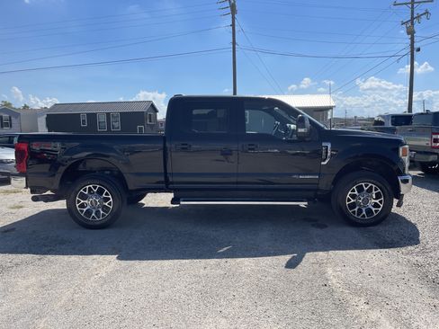 Used 2022 Ford F250 Lariat w/ Lariat Ultimate Package AWD/4WD image 3