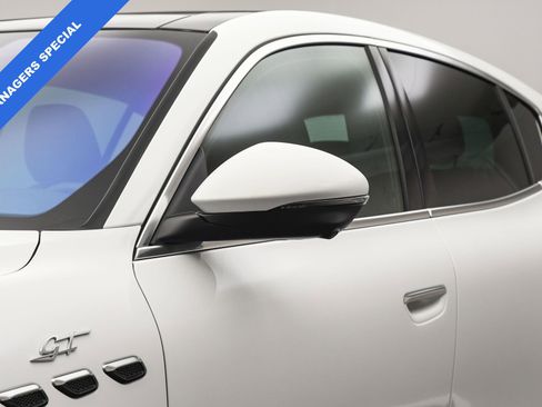 Used 2024 Maserati Grecale GT image 12