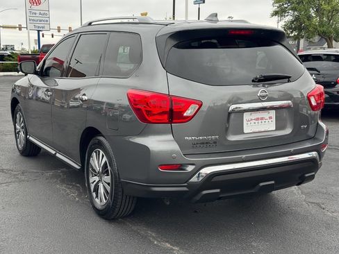 Used 2020 Nissan Pathfinder SV FWD image 7
