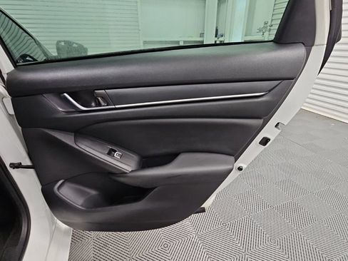 Used 2022 Honda Accord Sport image 35