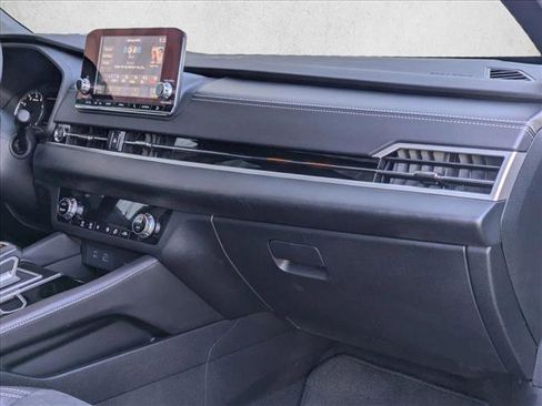 Used 2022 Mitsubishi Outlander SEL Black Edition image 18