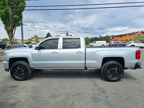 Used 2017 Chevrolet Silverado 1500 LT w/ All Star Edition AWD/4WD image 4