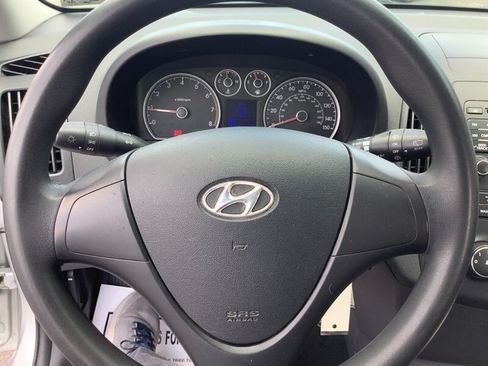 Used 2011 Hyundai Elantra GLS FWD image 21