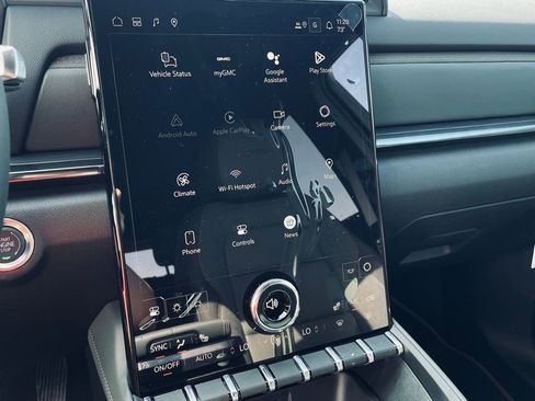 New 2026 GMC Terrain AT4 w/ Technology Package II image 13